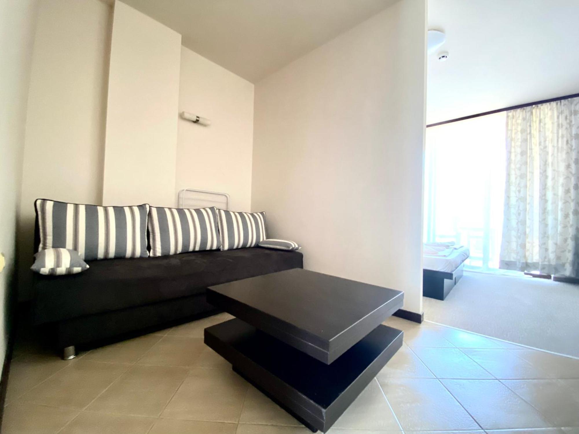 Bratanov Summer Apartment Slantschew brjag Zimmer foto